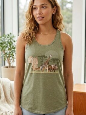 The Mountain Riverbanks Zoo and Garden Africa Safari Racerback Tank Size Medium
